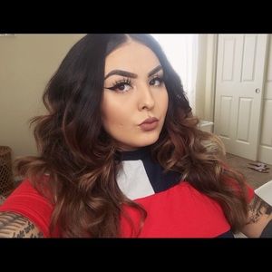 Meet your Posher, Desiree